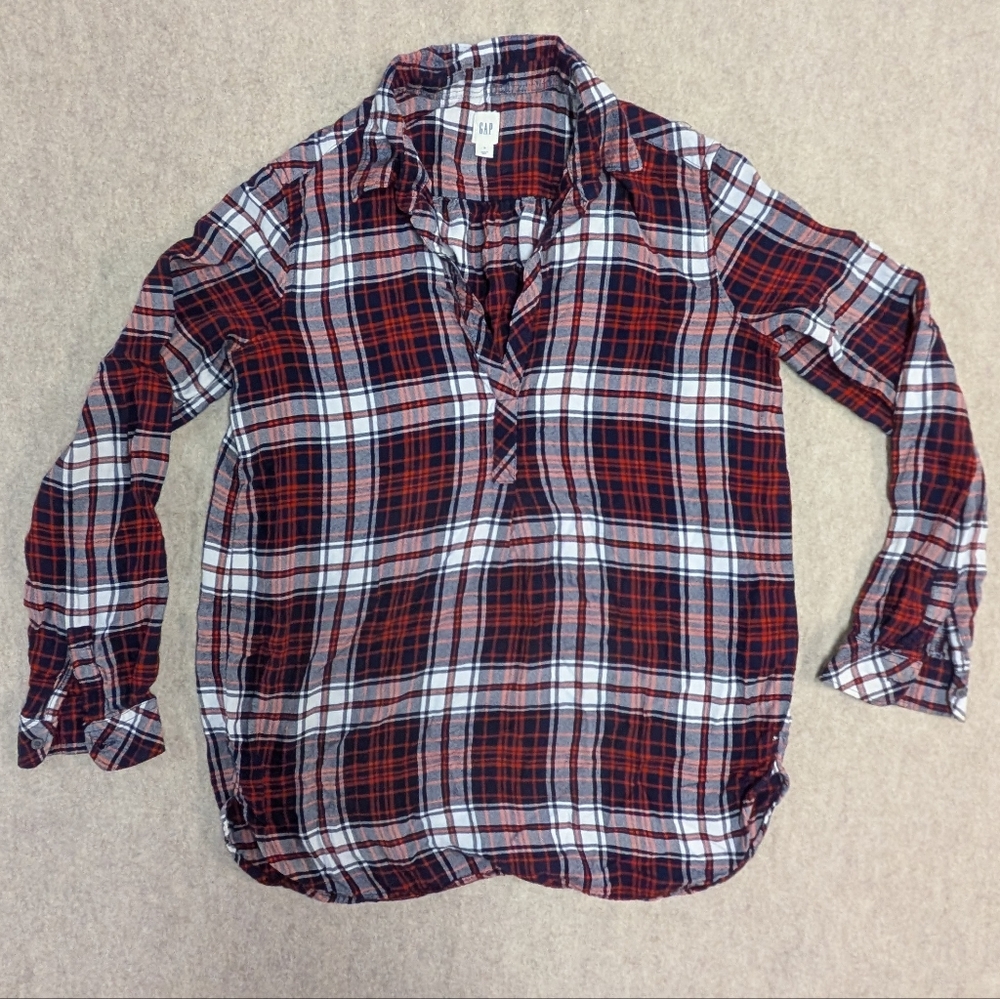 GAP Plaid Red Soft Flannel Tunic Quarter V Neck Top Fall Winter Long Sleeved S